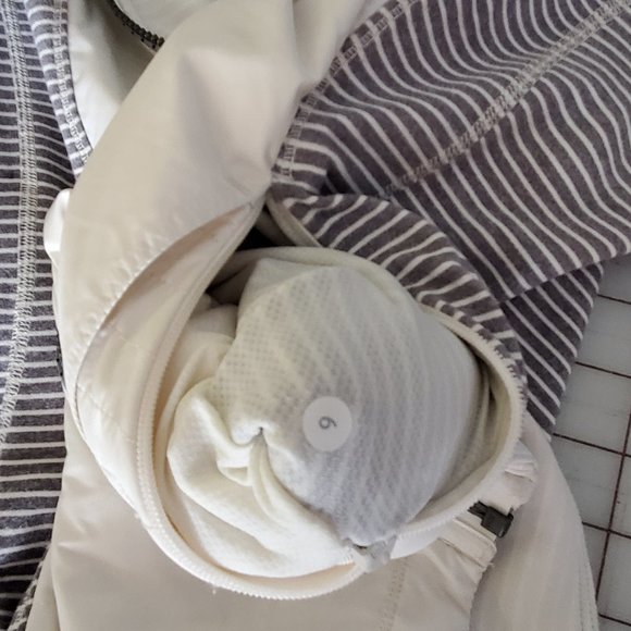 Lululemon Align Full Zip Grey & Cream Jacket size 6 - Picture 5 of 9